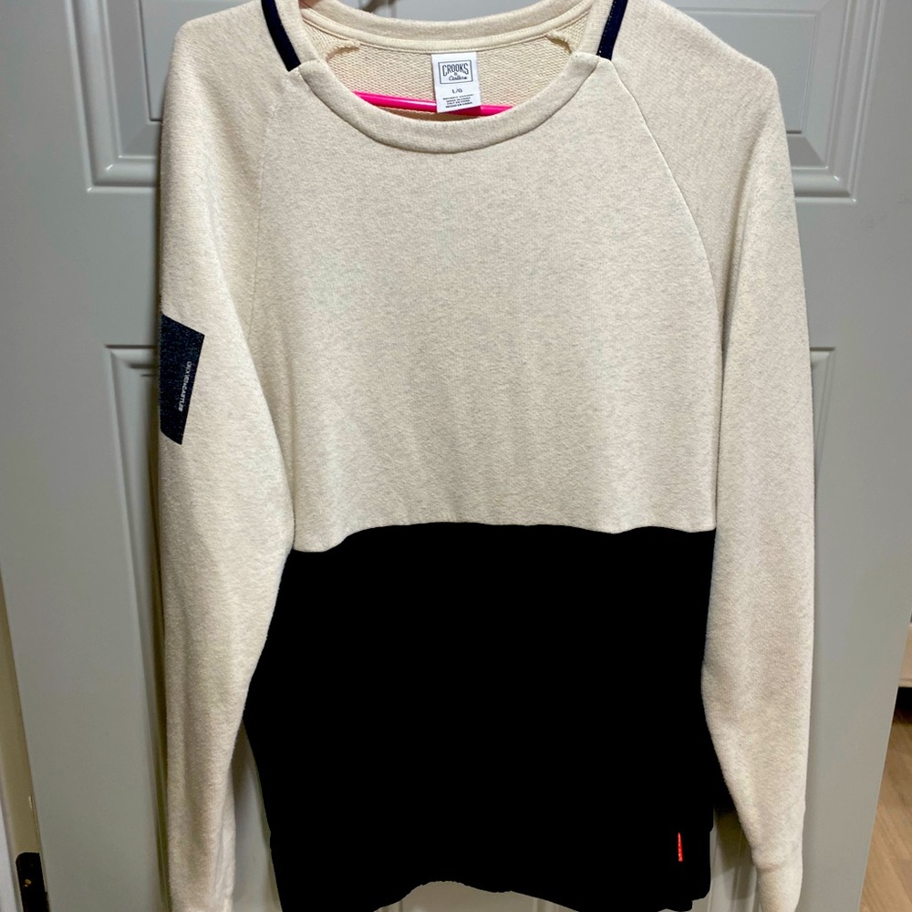 Crooks and castles L/S sweater, excellent conditition.
